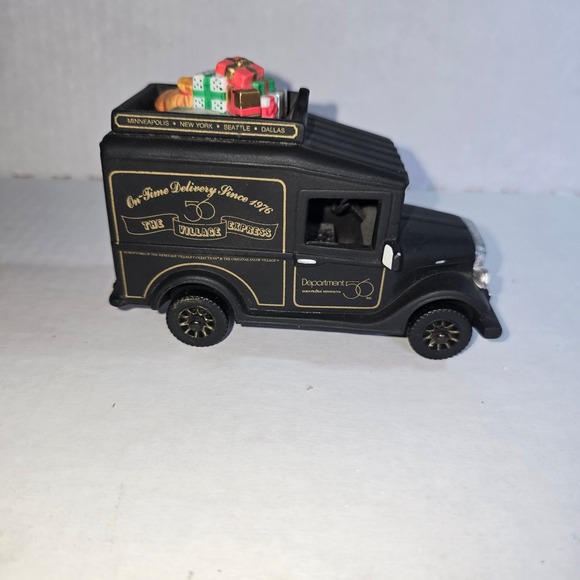 Department 56 Dickens Village VILLAGE EXPRESS VAN‎ - Special Edition #58653 - Picture 5 of 15